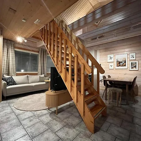 Ruka Snow&Sun1 - Near Slopes And Ski Trails, Sauna, Fireplace, Carport, Ac, Wifi, Ski Maintenance Room, Skibus דירה רוקה